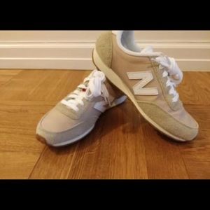 Brand new, never warned New Balance sneakers